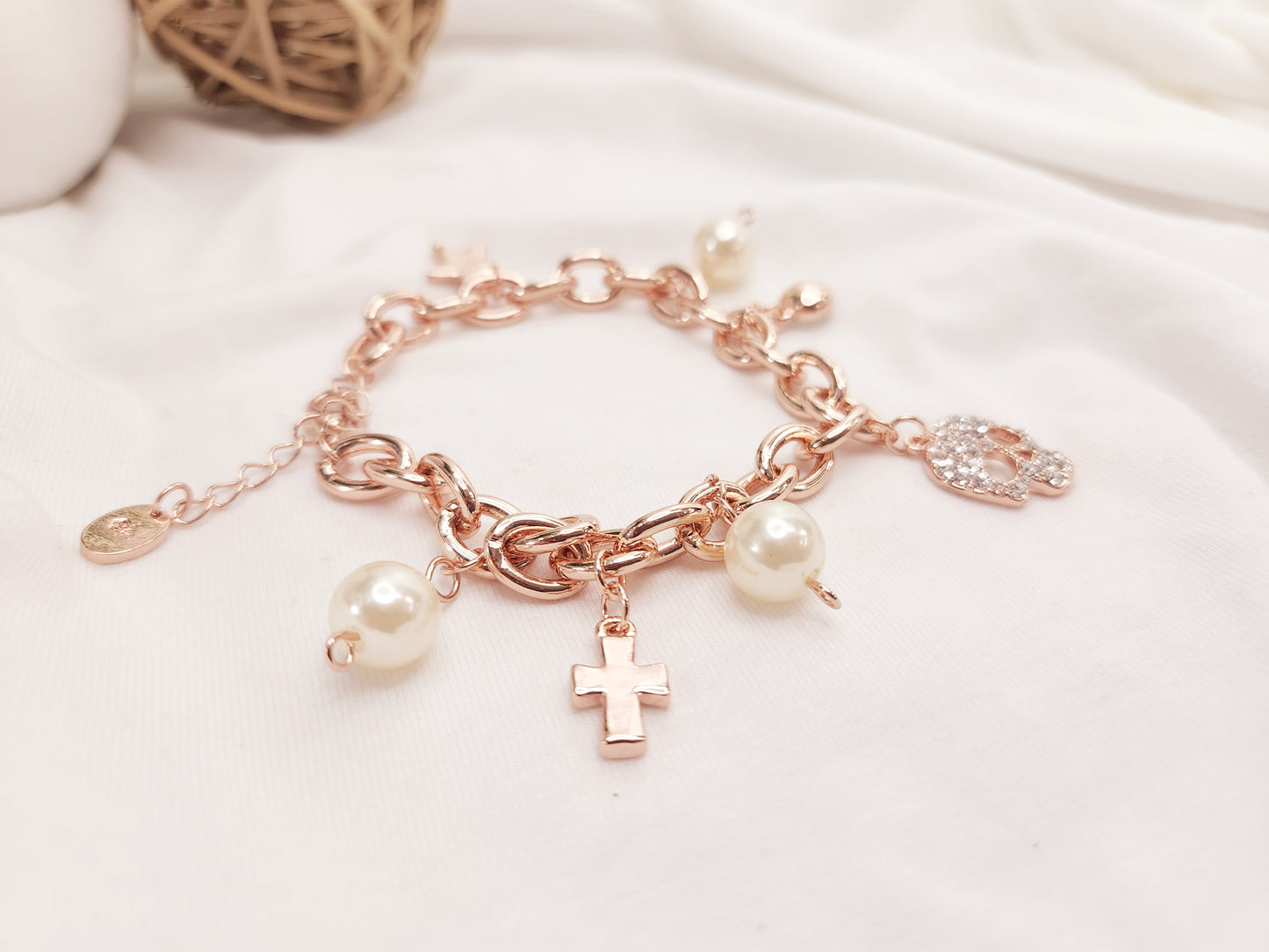 Pulsera Rosa Chapada en Oro con Calavera-Zirconia
