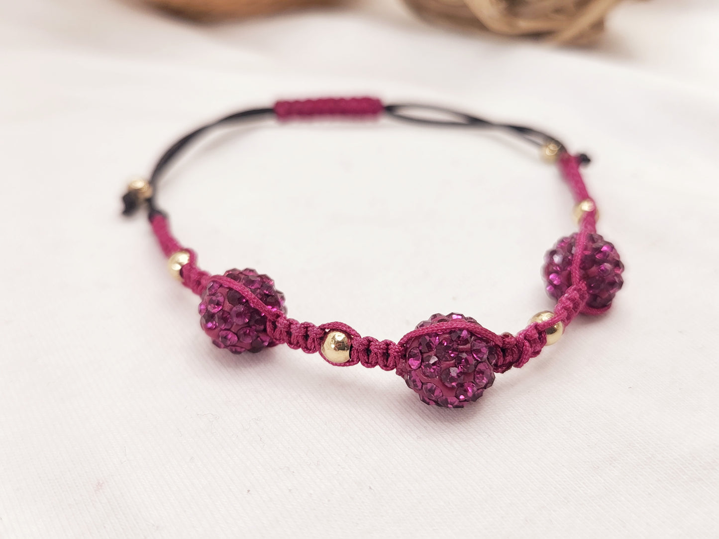 Pulseras de cuentas de arcilla con cristales