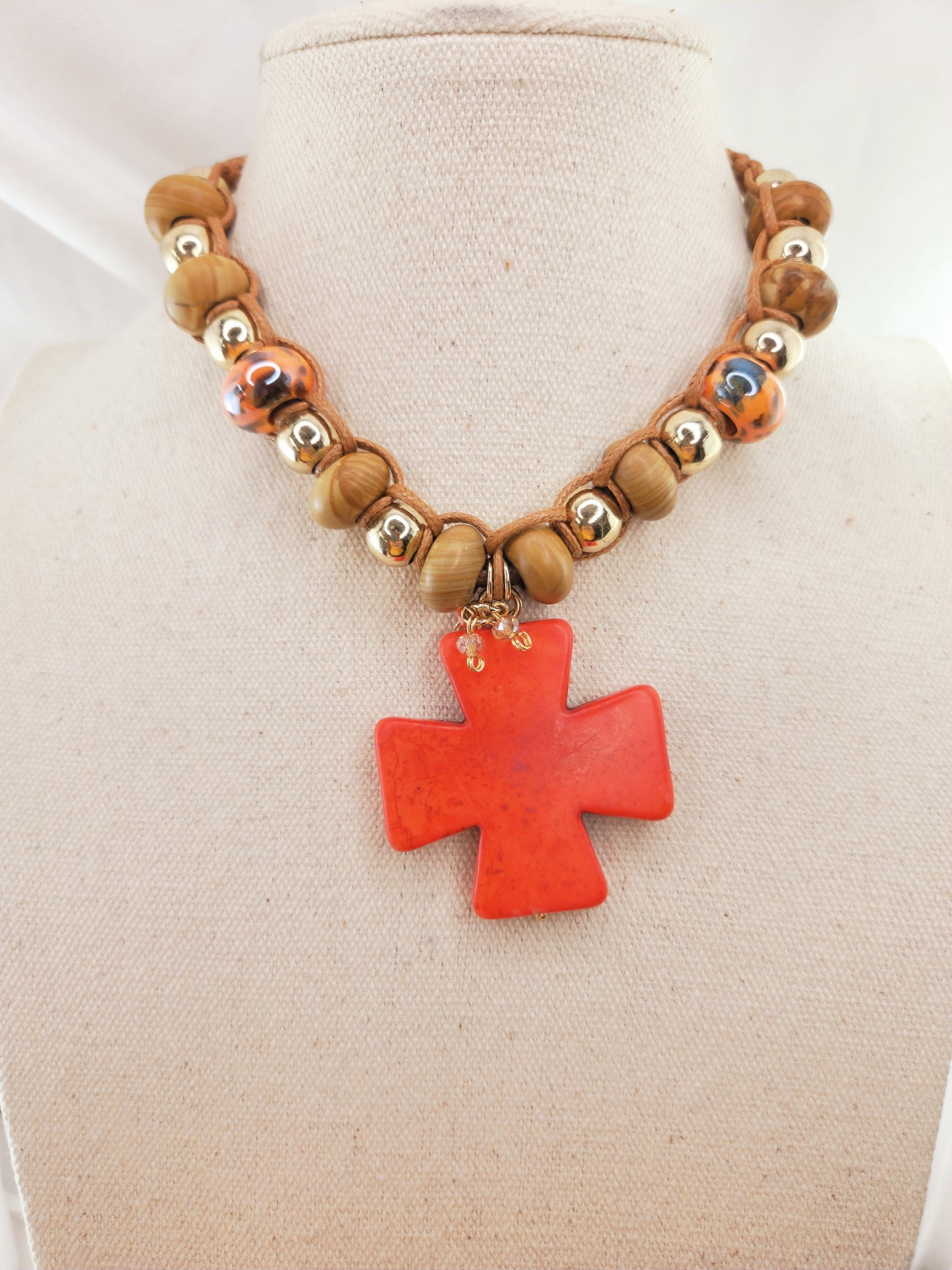 Extravagant Beaded Necklace Cross Natural Stone Howlite