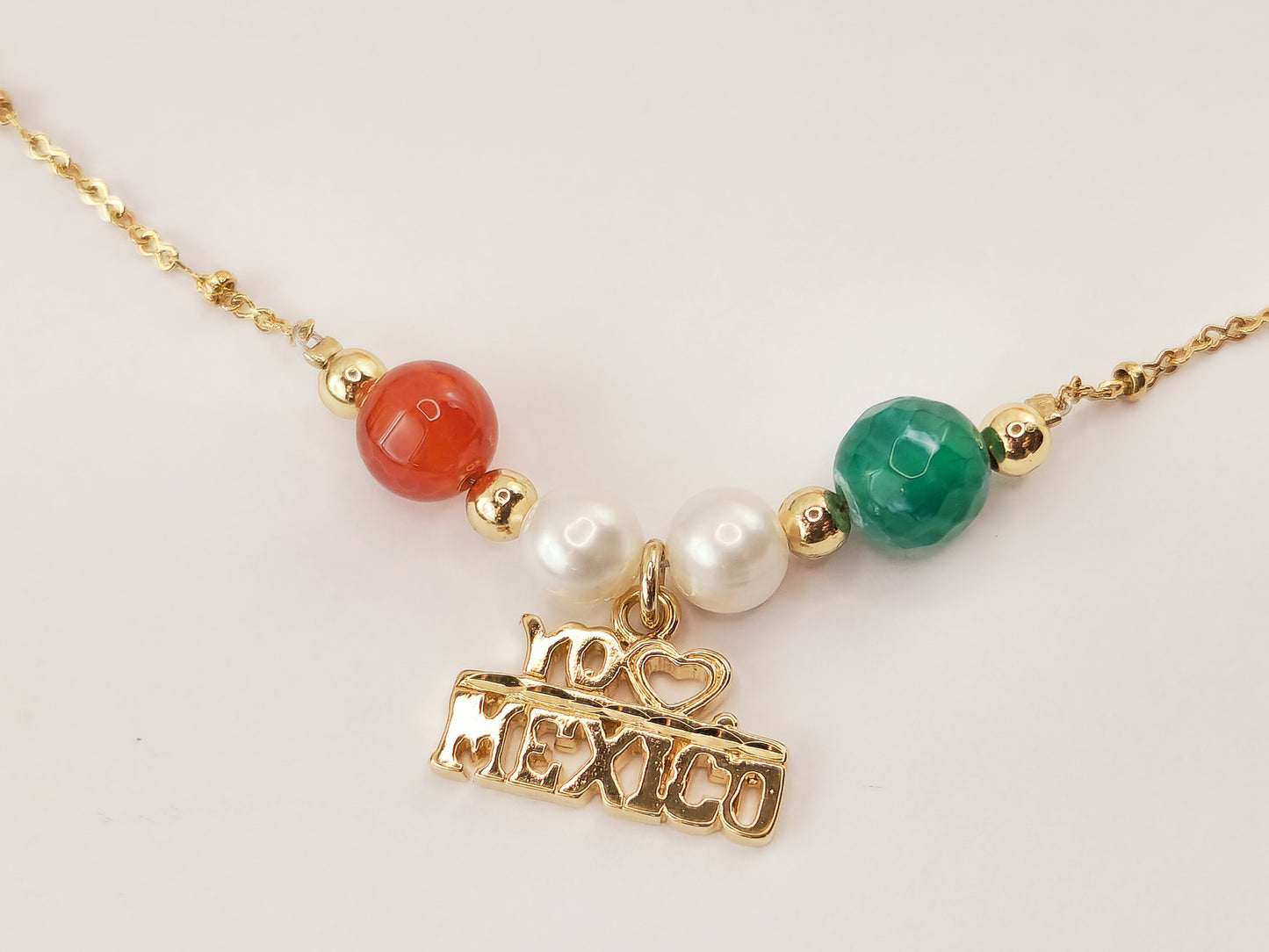 Cadena de Oro Laminado con Ágata, Perla y Dije Yo Amo México