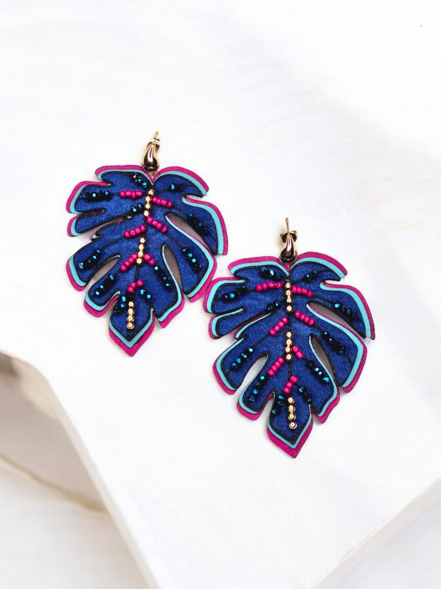 Maxi Aretes Hojas Monstera con Base de Gota (Tendencia)