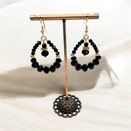 Pendientes extravagantes negros de Cristales