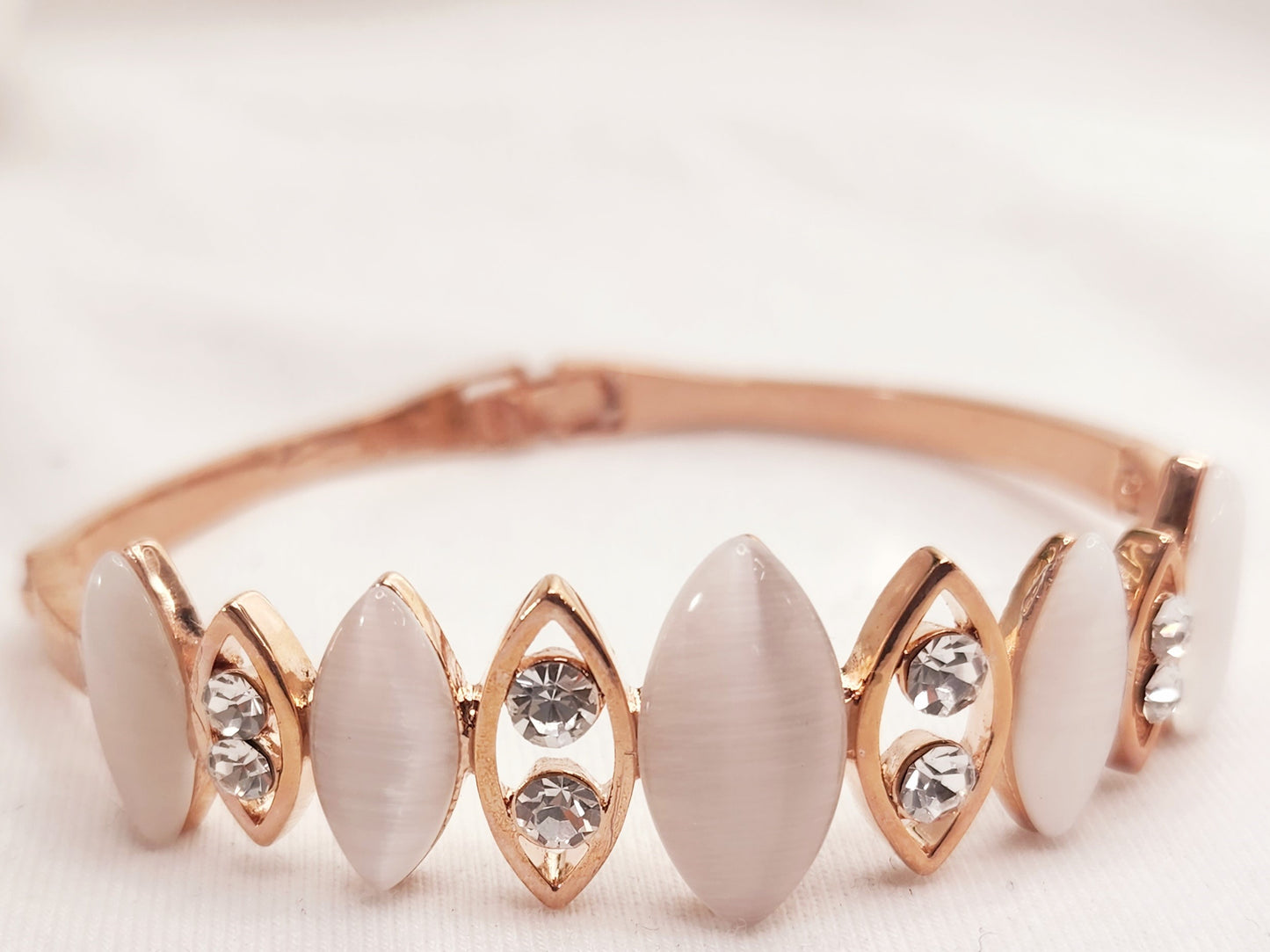 Rose Gold Plated Bracelet with Crystals and Moonstone