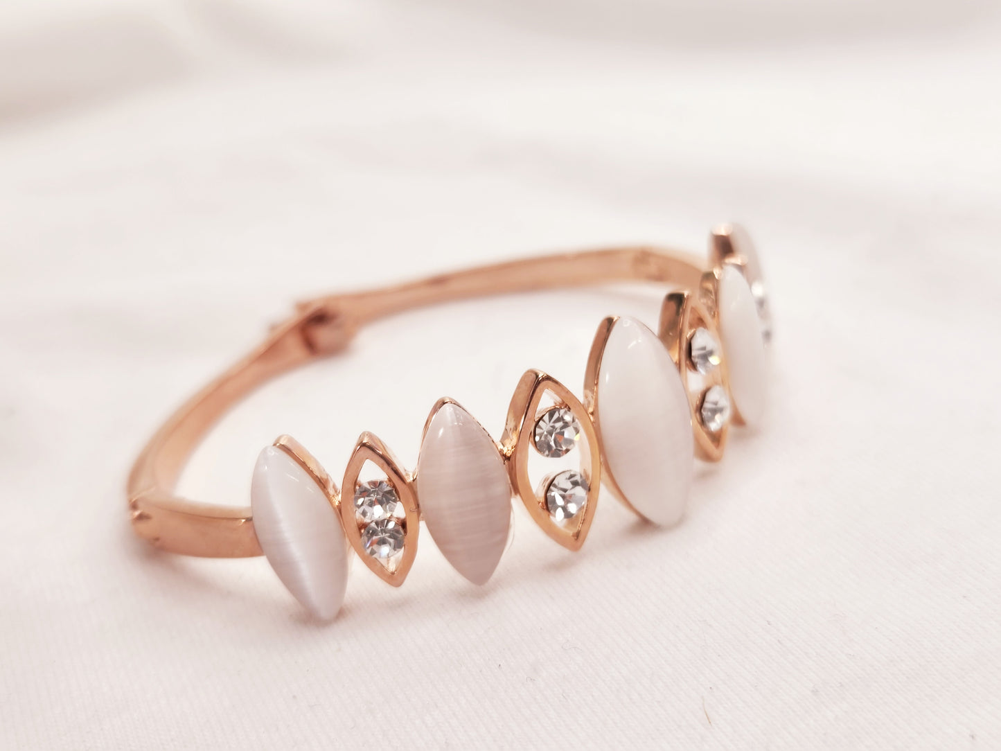 Rose Gold Plated Bracelet with Crystals and Moonstone