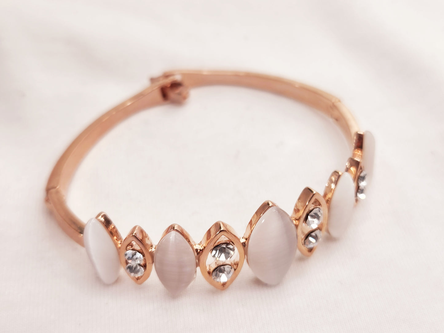 Rose Gold Plated Bracelet with Crystals and Moonstone