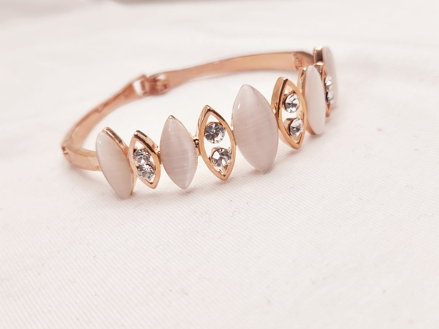 Rose Gold Plated Bracelet with Crystals and Moonstone