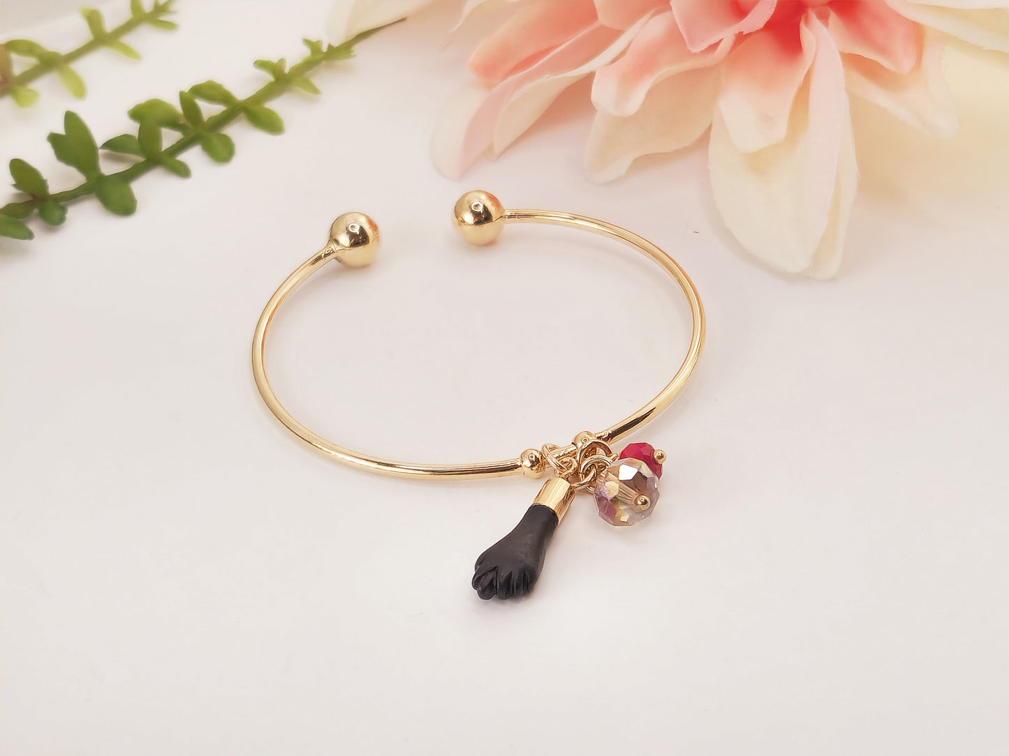 Pulsera Ajustable Oro Laminado Azabache Negro - Cristal Rojo