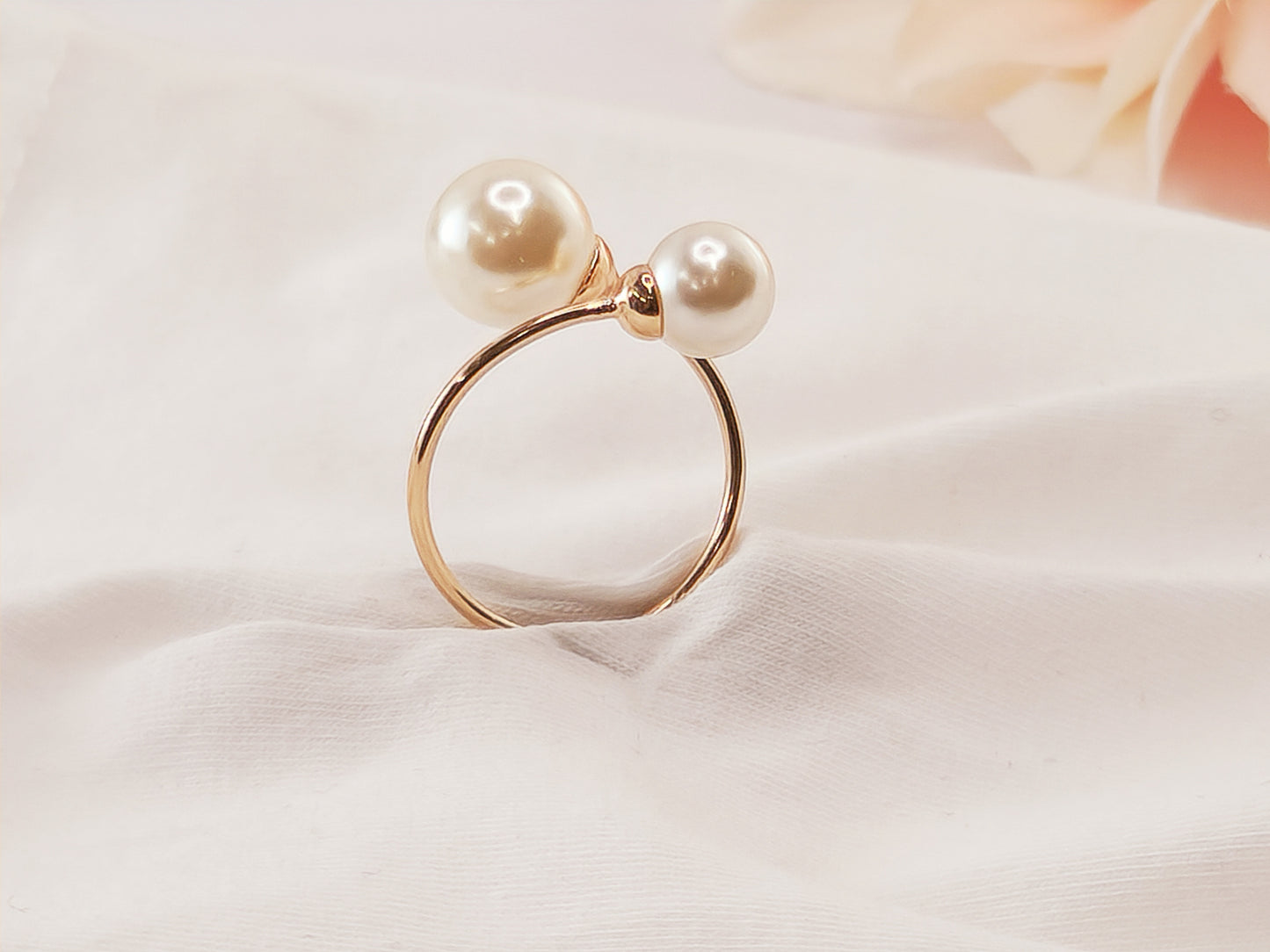 Eva Adjustable Pearl Ring