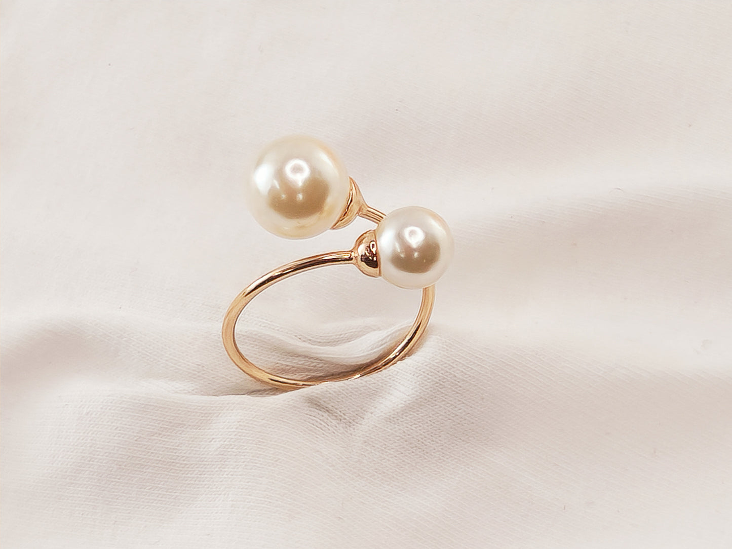 Eva Adjustable Pearl Ring