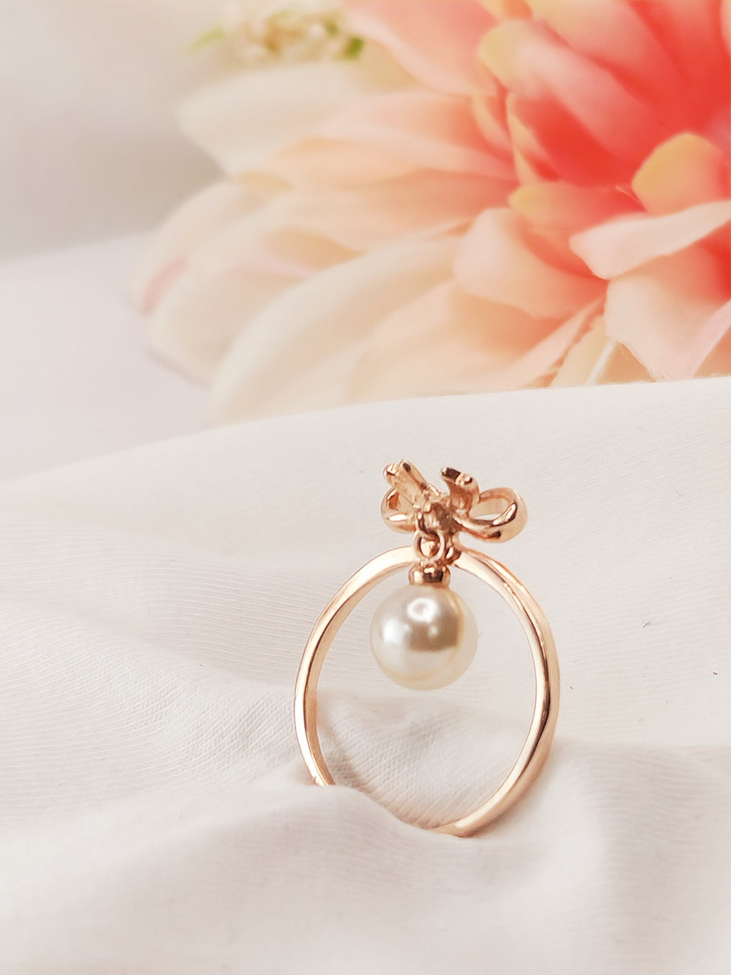 Anillo Ada Chapado en Oro Rosado con dije de Perla