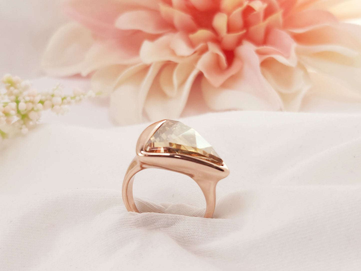 Anillo Belen Chapado en Oro Rosado  con Cristal