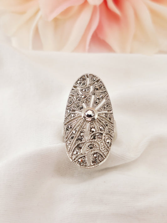 Romina Oval Shield Ring Silver Grey