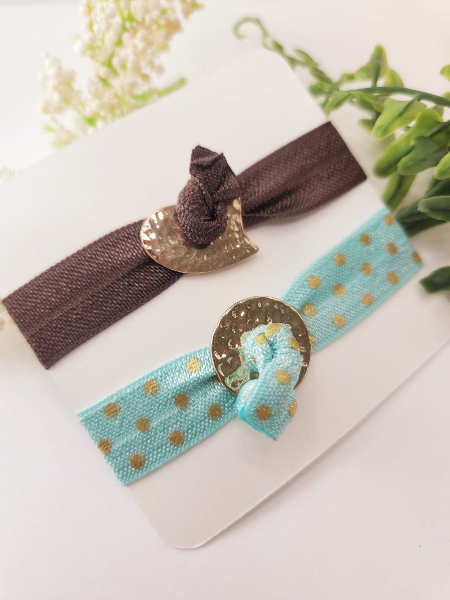 Elastic ribbon bracelets with gold charm