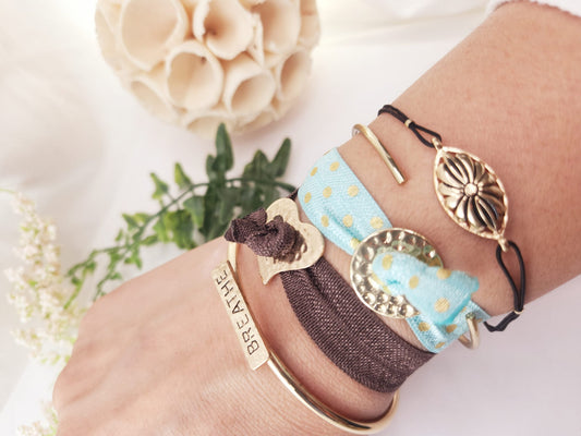 Elastic ribbon bracelets with gold charm