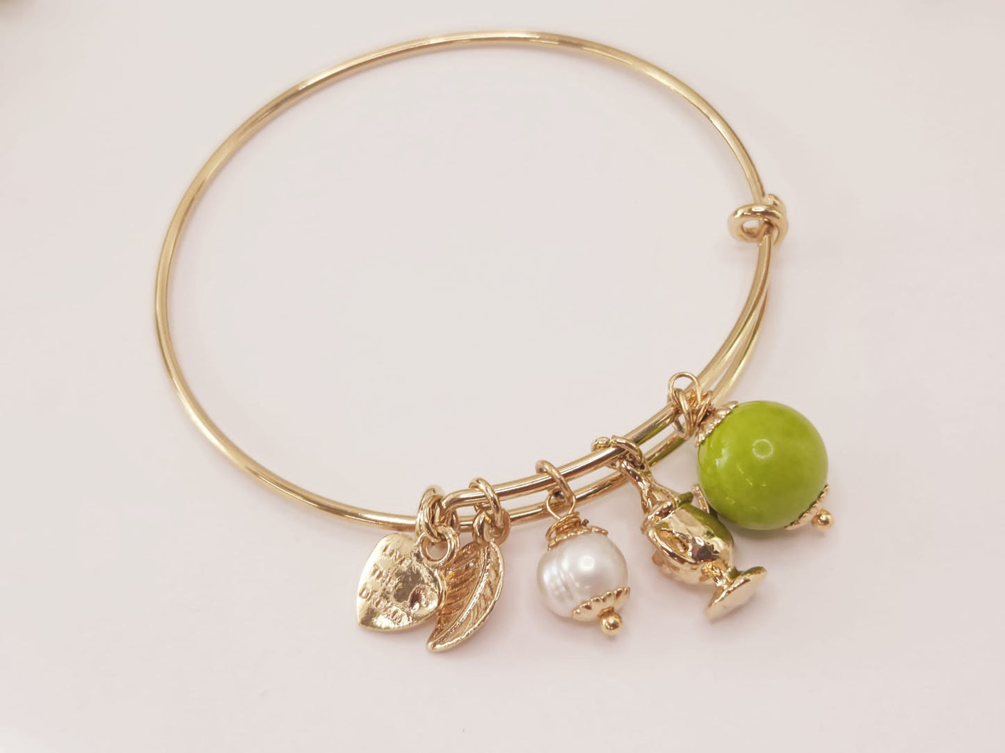 Pulsera Ajustable Oro Laminado Con Perla y Luminosa Verde